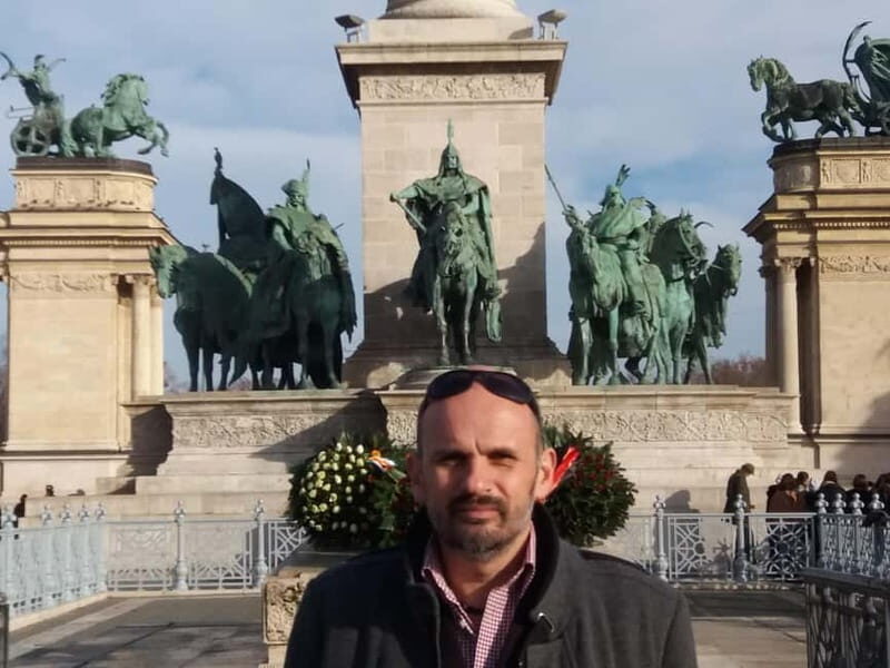 Budapest: Full-Day Private City Tour by Car with Guide - Is This Tour Right for You?