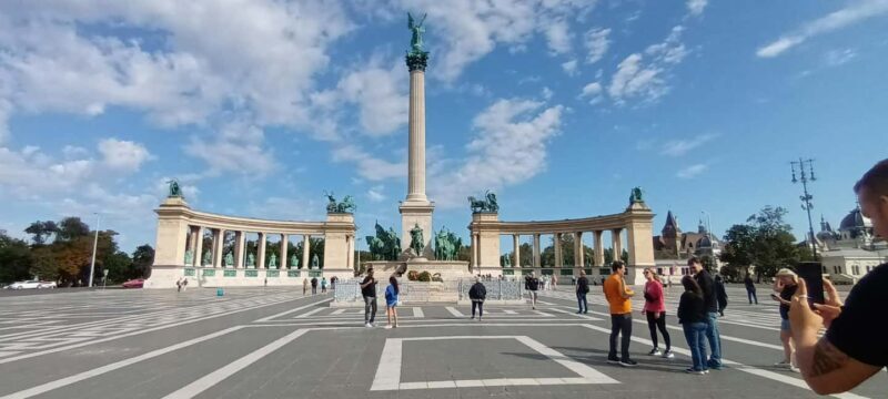 Budapest: Grand Private Driving Tour with Photo Stops - What to Expect from the Itinerary