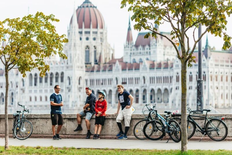 Budapest: Grand Sightseeing Bike Tour - FAQs