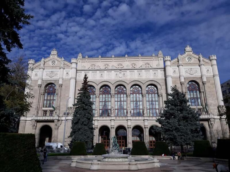 Budapest: Great City Centre Tour & Folk Music Performance - FAQ