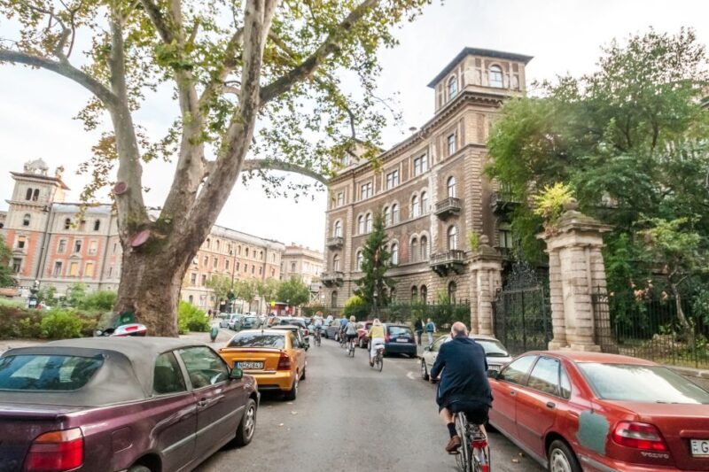 Budapest: Guided City Discovery Bike Tour - FAQ