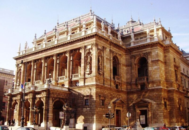 Budapest: Half-Day Highlights Small Group Private Tour - FAQ