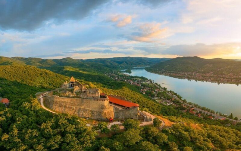 Budapest Hike to Visegrád Castle w or wo Sauna/Danube beach - The Value of the Tour