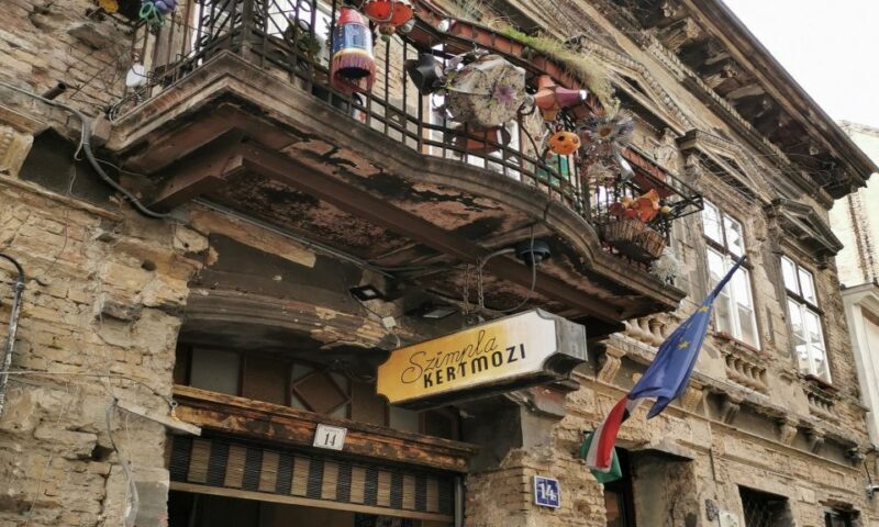 Budapest: Jewish District Private Walking Tour - Authentic Traveler Insights