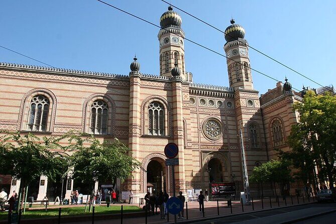 Budapest Jewish Heritage Tour & Synagogue Ticket - The Itinerary Breakdown: How the Day Unfolds