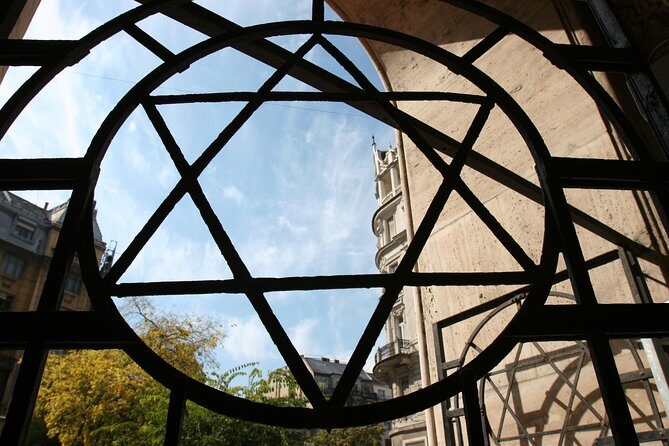 Budapest Jewish Heritage Tour & Synagogue Ticket - What Makes This Tour Stand Out?