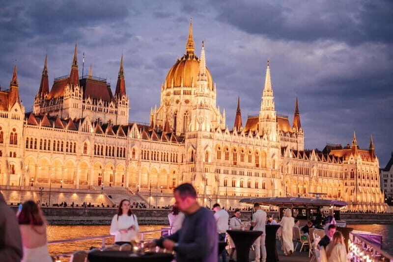 Budapest: Lotus Cruise with Unlimited Premium Drinks - Who Is This Experience Best For?