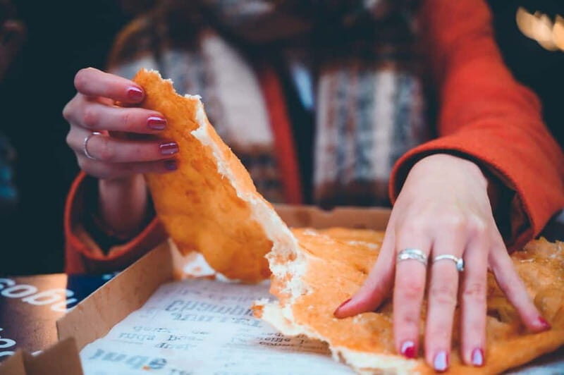 Budapest Market and Food Tasting Tour with a Local Guide - The Guides and Their Value