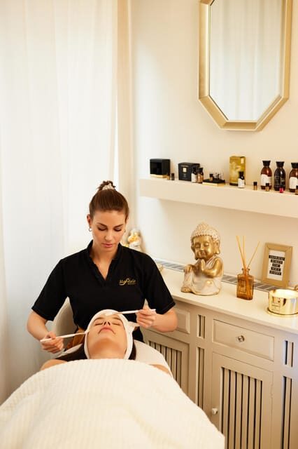 Budapest: Massage 60 min + Bath entry Mandala Day Spa - Who Is This Experience Best For?