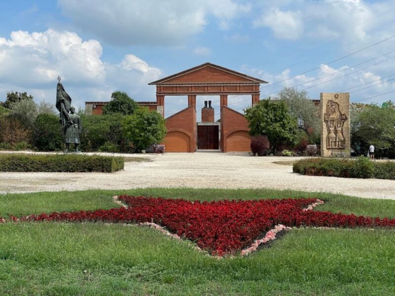 Budapest: Memento Park and Icons of Communism Guided Tour - Who Will Love This Tour?