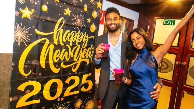 Budapest: New Year Boat Party Cruises with Unlimited Drinks - Key Points