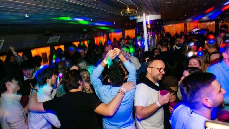 Budapest: New Year Boat Party Cruises with Unlimited Drinks - Is This Experience Right for You?