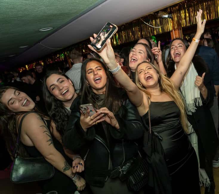 Budapest: New Year's Eve Lotus Boat Party & Cruise - Key Points