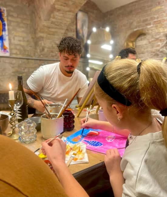 Budapest: Painting Workshop with Snacks and Wine - Why This Experience Works