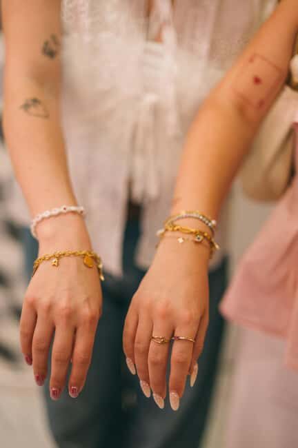 Budapest: Personalized Bracelet-Making Experience - What Is the Experience Like?