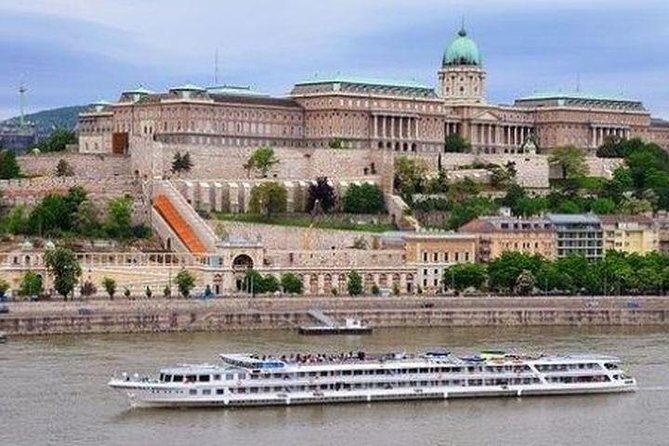 Budapest Private 2 hrs. Mercedes Sightseeing Tour - Who Should Consider This Tour?