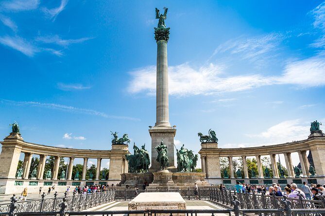 Budapest: Private 4-Hour Walking Tour with a Local - Key Points