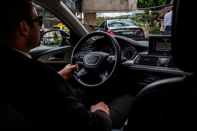 Budapest Private Airport Transfer in a Luxury Car - FAQs