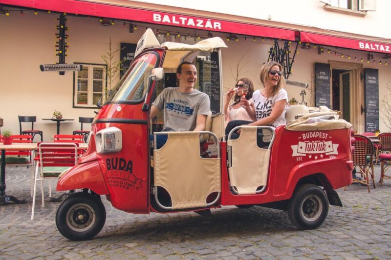 Budapest: Private City Tuk-Tuk Tour & Boat Cruise - Key Points