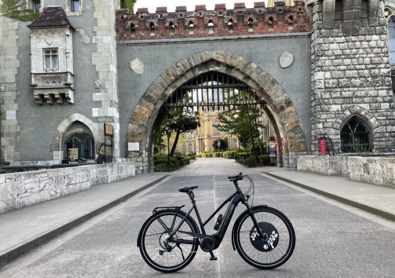 Budapest: Private E-Bike Sightseeing Tour - FAQs