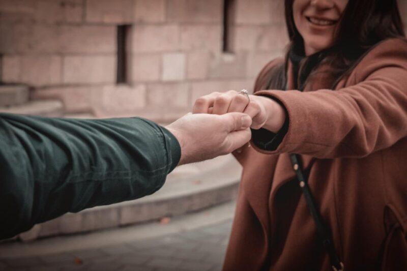 Budapest: Proposal Photos at enchanting Fisherman's Bastion - Why Choose the Proposal Photos at Fishermans Bastion?