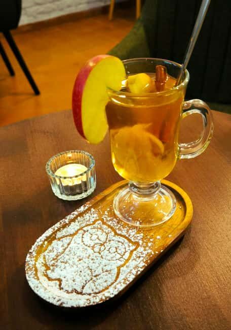 Budapest: Retro Christmas Experience with Snacks - The Experience in Detail