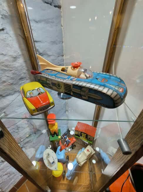 Budapest: Retro Christmas Experience with Snacks - FAQ