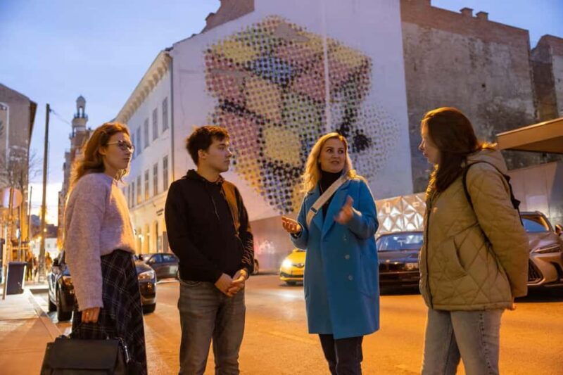 Budapest: Ruin Bars, Street Art, and Jewish Quarter Tour - Key Points