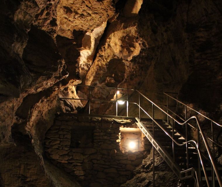 Budapest: Seml-hegyi & Pál-völgyi Caves Guided Walking Tour - Who Should Consider This Tour?