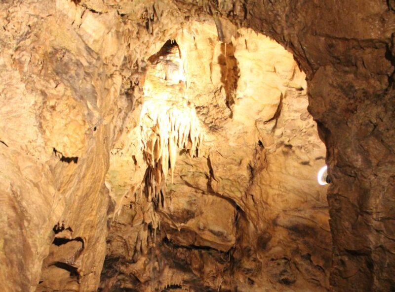 Budapest: Seml-hegyi & Pál-völgyi Caves Guided Walking Tour - FAQ