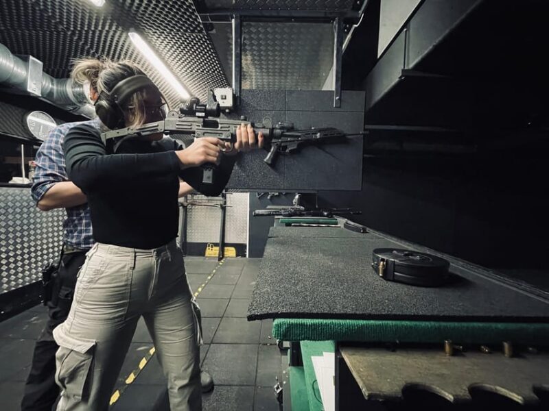 Budapest: Shooting Experience for Couples, The Perfect Date - Who Is This Experience Best For?