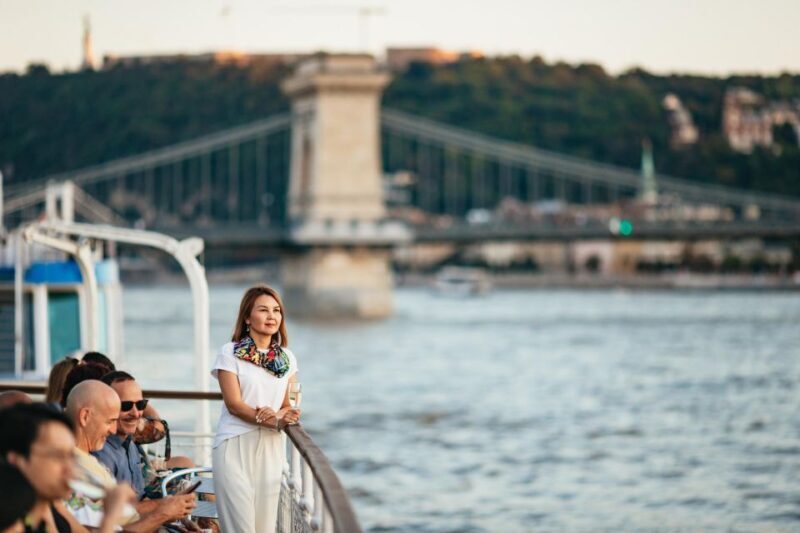 Budapest: Sightseeing Cruise on the Danube - Real Experiences from Travelers