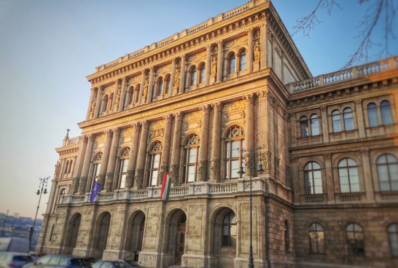 Budapest Sightseeing Tour With Private Transportation - What Travelers Are Saying