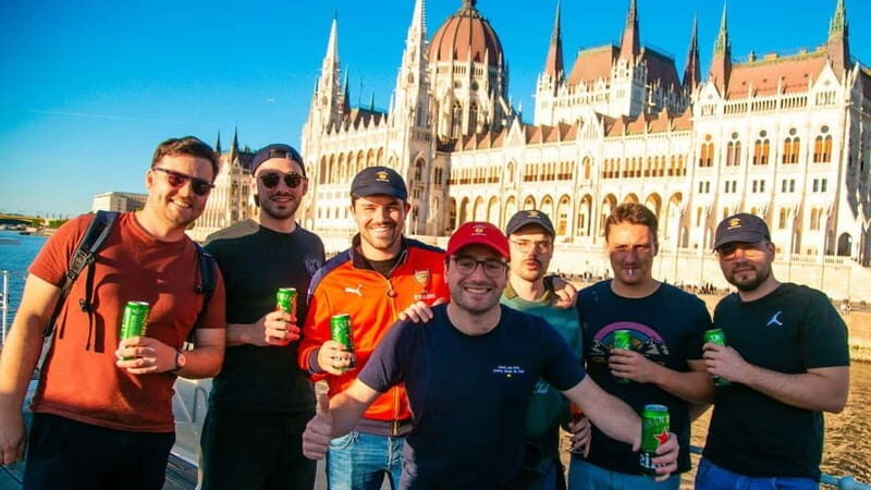 Budapest: Sip & Sail Danube Cruise with Unlimited Beer - The Views and Photo Opportunities