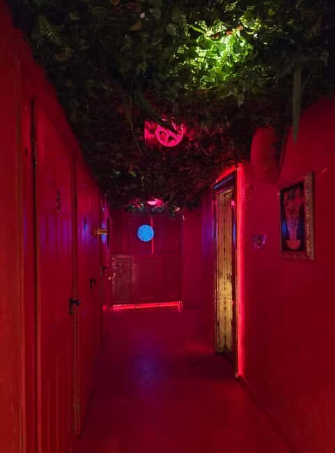 Budapest Street Food & Secrets Tour with Hidden Speakeasy - Who Will Love This Tour?