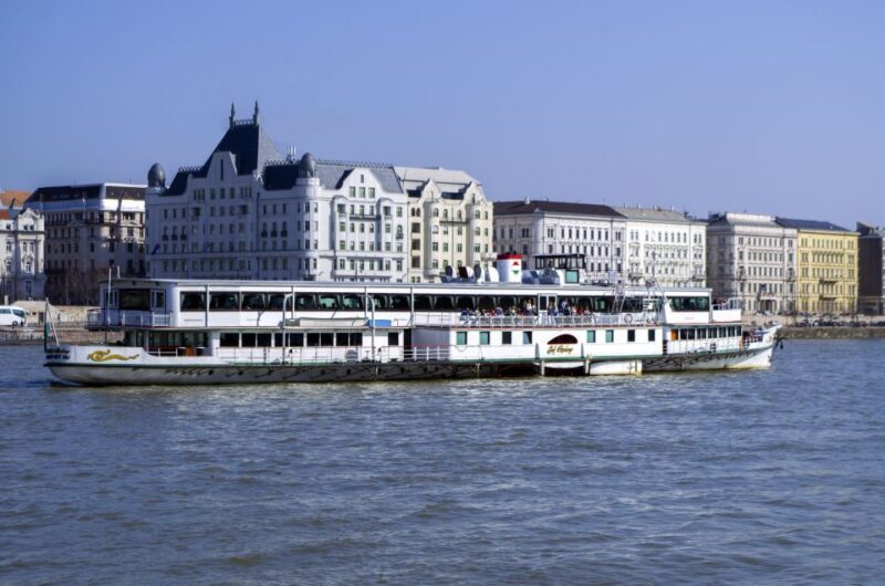 Budapest: Summer Brunch & Cruise with Prosecco or Cake - Pricing and Value