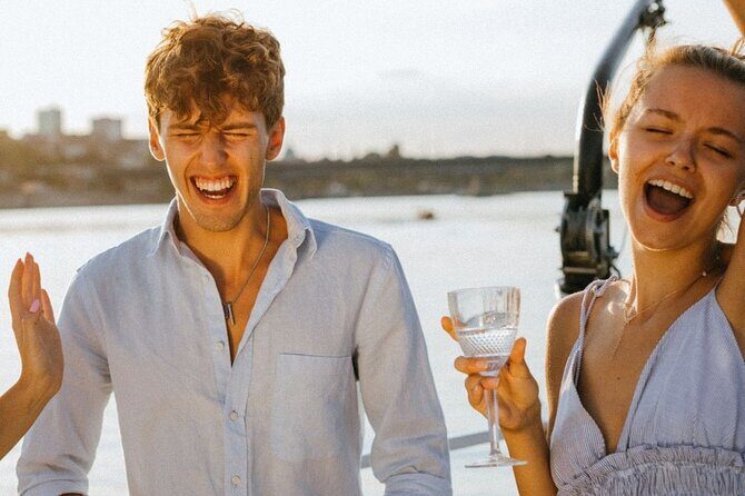 Budapest Sunset Danube Cruise with Unlimited Prosecco - A Friendly Take on the Budapest Sunset Danube Cruise with Unlimited Prosecco