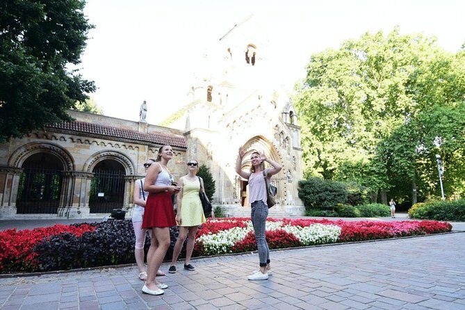 Budapest Urban Walk - Budapest City Tour with Cake & Coffee - What to Expect from the Budapest Urban Walk