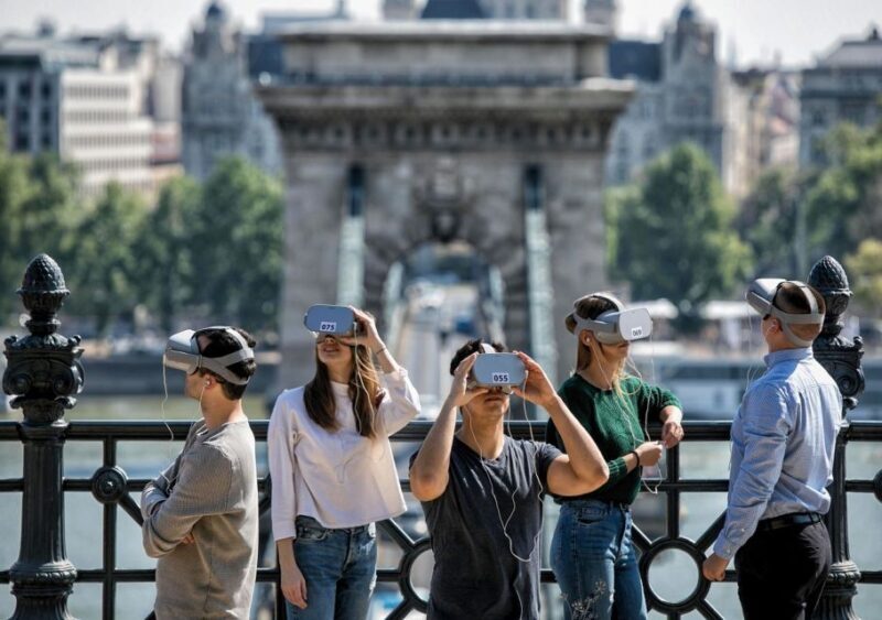 Budapest: Virtual Reality Tour in 8 Languages - FAQs about the Budapest VR Tour