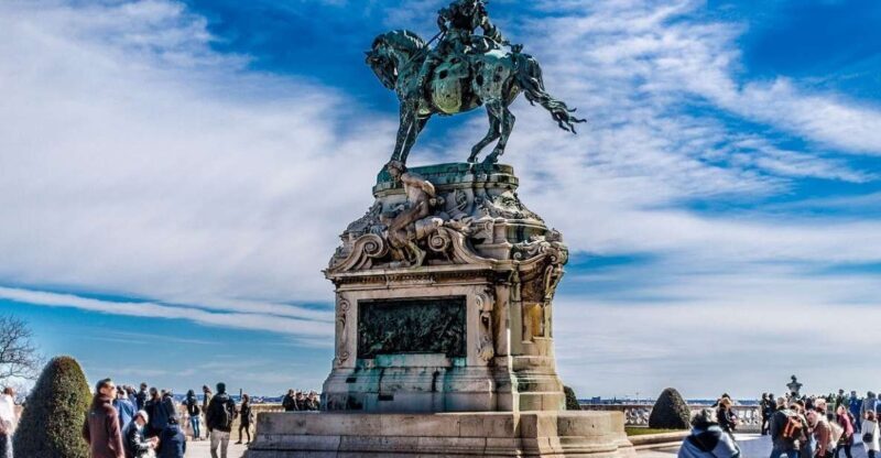 Budapest: Walking Tour in German - The Downsides to Consider