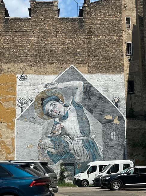 Budapest: Walking Tour with Chimney Cake & Polaroid Photos - Introduction