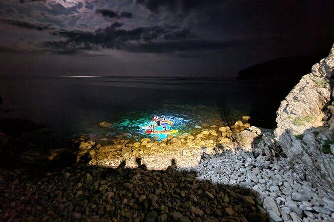 Budva: 2-Hour «Night Lights» Kayak Tour - The Experience in Detail