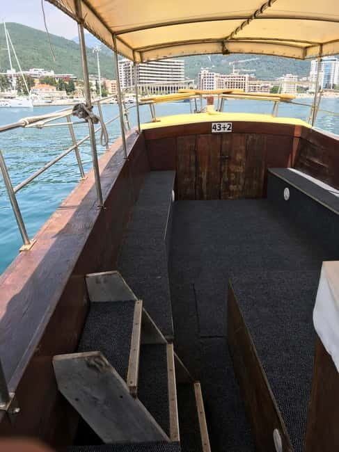 Budva: Mariolo Boat Tours - 3.5 hours panoramic tour - FAQs