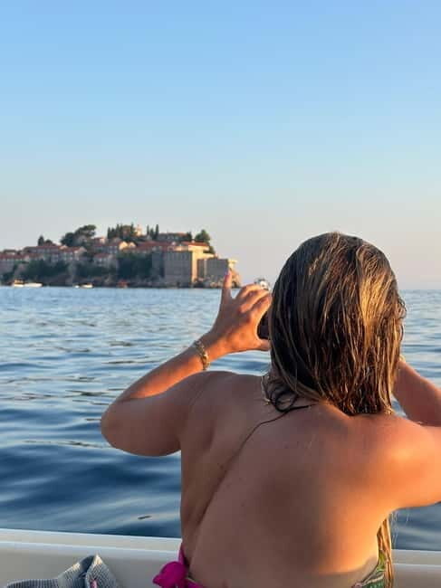 Budva: Private 5 hour boat trip: Beach hopping tour - FAQ