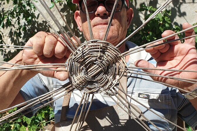 Build a typical Sardinian basket with your hands - Who Should Consider This Experience?