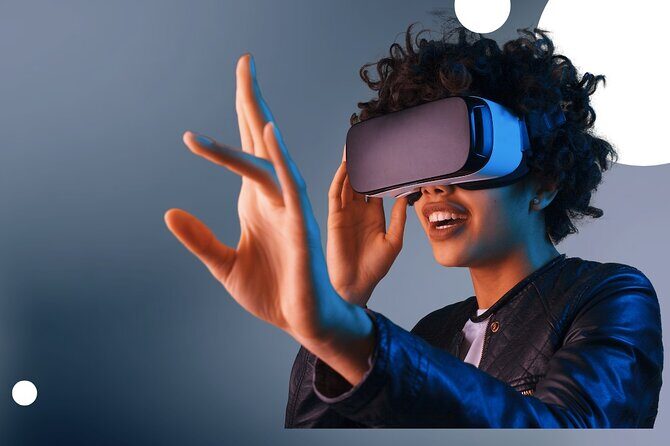 Bundle: 1 hour Axe Throwing+ 1 hour VR Escape Game - Who Should Try This?