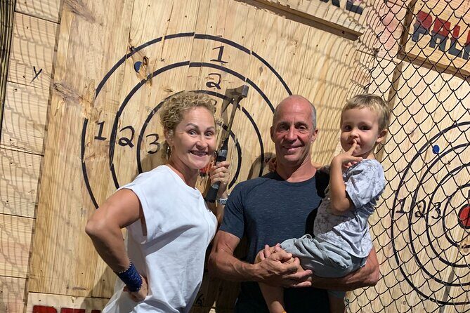 Bundle: 1-Hour Axe Throwing + Escape Room - The Details of the Experience