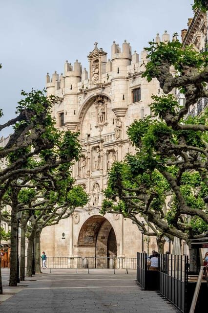 Burgos - Old Town Private Historic Walking Tour - Key Points