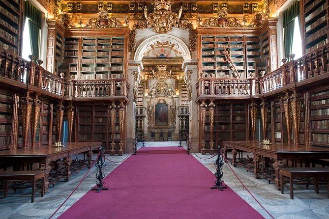 Bussaco Palace and the University of Coimbra Private Tour - Overview of the Tour