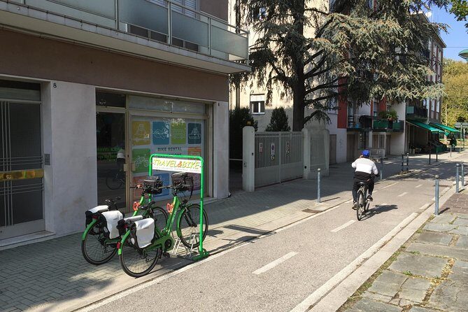 By bike on the Liberty Bridge - An insider’s look at the cycling adventure